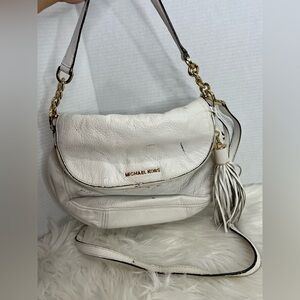 Michael Kors White Shoulder Bag with Gold Hardware